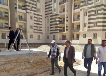 رئيس جهاز حدائق العاصمة يتفقد وحدات “سكن لكل المصريين”