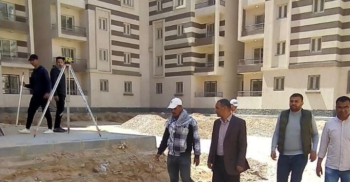 رئيس جهاز حدائق العاصمة يتفقد وحدات “سكن لكل المصريين”
