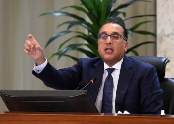 رئيس الوزراء: نحرص على زيادة المعروض من السلع الأساسية والتموينية واللحوم بأسعار مناسبة