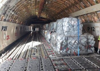 التموين: مطار العريش يستقبل الطائرة الرابعة في جسر الإغاثة الجوية لغزة