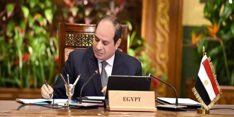 الرئيس السيسى يوقع قوانين بربط موازنة عدد من الهيئات للسنة المالية 24/25