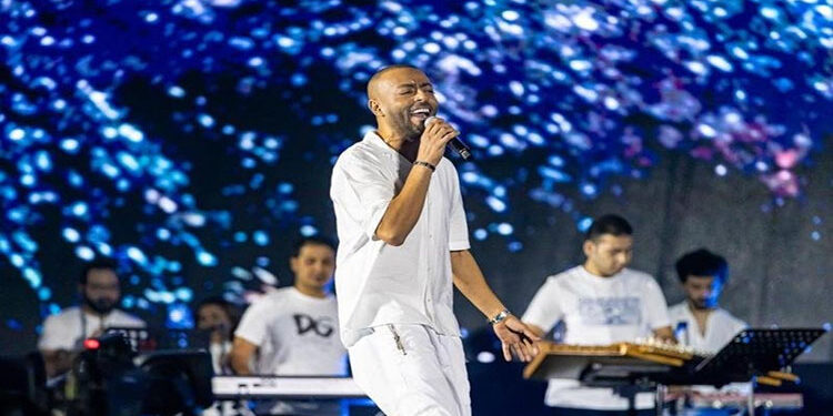 أسعار حفل تامر عاشور فى العلمين الجديدة