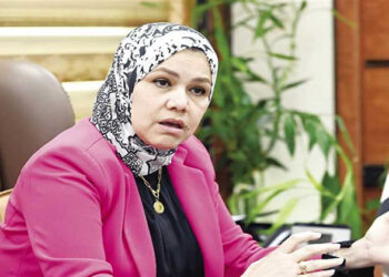 الضرائب : صدور ثلاثة قرارات جديدة بإلزام عدد من الممولين والمكلفين بمنظومة الإيصال الإلكترونى