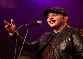 وائل الفشني يحيي حفل غنائي في دار أوبرا دمنهور