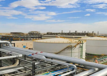 أدنوك تعتزم تخصيص 40% من مشروع الرويس للغاز المسال