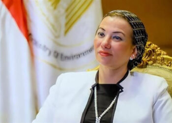 البيئة تعقد اجتماعا لمتابعة تنفيذ أول محطة لتحويل المخلفات البلدية الصلبة إلى طاقة كهربائية