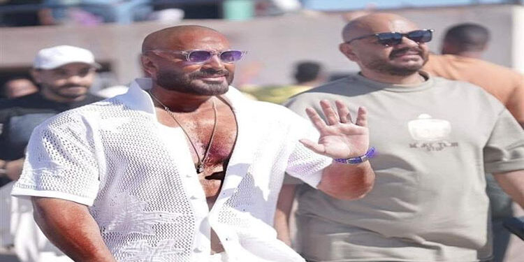 تامر حسنى يشوق جمهوره لأحدث أعماله: بصورلكم حاجة بس مش جامدين جامدين