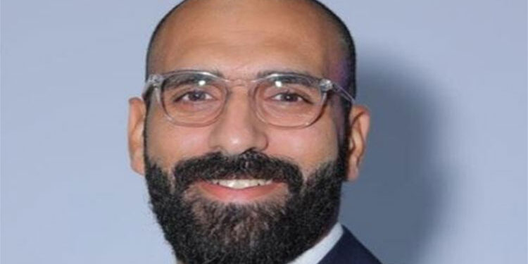 وزير الاتصالات يعين محمود بدوى مستشارا لشئون التحول الرقمى