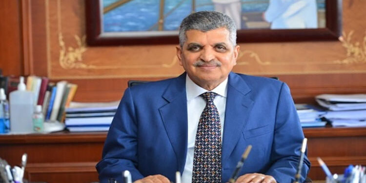 الفريق أسامة ربيع يبحث تأثير تطورات الأوضاع في منطقة البحر الأحمر مع الأمين العام للرابطة الدولية