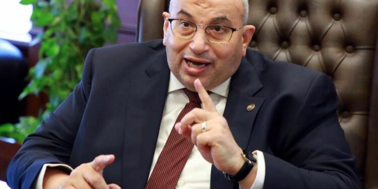 «خبراء الضرائب»: 4 ملفات عاجلة تنتظر وزير المالية الجديد