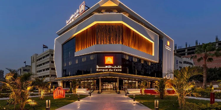 بنك أبوظبي يعين لجنة رقابة شرعية جديدة لتطوير الخدمات المصرفية الإسلامية