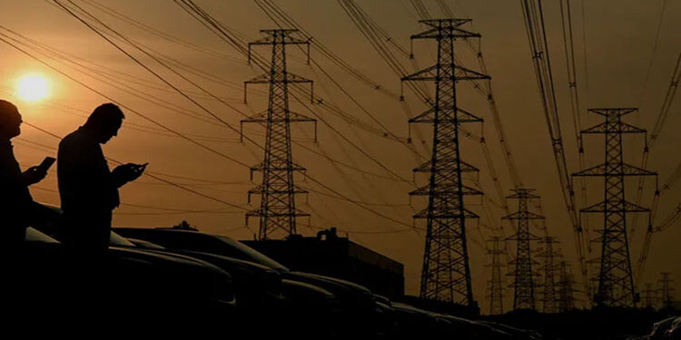 قطع الكهرباء شركة جنوب أفريقيا تحتفل بعدم قطع الكهرباء منذ 100 يوم