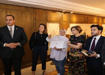 رئيس الرعاية الصحية يبحث مع المدير الإقليمي للبنك الدولي دعم التأمين الصحي الشامل