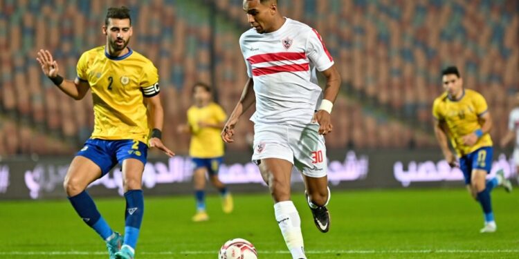 الزمالك والإسماعيلى يتعادلان سلبيا فى الشوط الأول