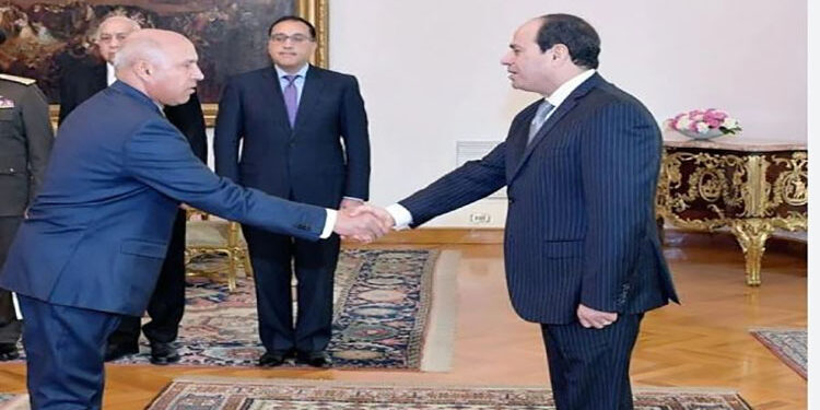 بث مباشر .. الحكومة الجديدة تؤدي اليمين الدستورية