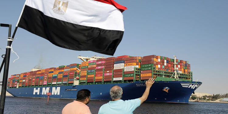 الصادرات غير البترولية ارتفاع قيمة الصادرات غير البترولية إلى 9.7 مليارات دولار.. تفاصيل