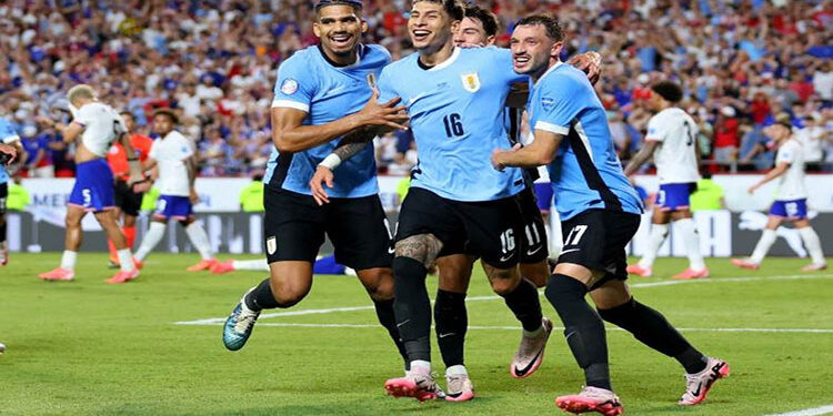 أوروجواي يفوز على البرازيل ويتأهل إلى الدور نصف النهائي لبطولة كوبا أمريكا لكرة القدم
