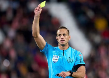 اتحاد الكرة يعين طاقم حكام إسبانياً بقيادة روخاس لمباراة الأهلي وبيراميدز