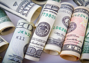 أسعار العملات في مصر اليوم الإثنين