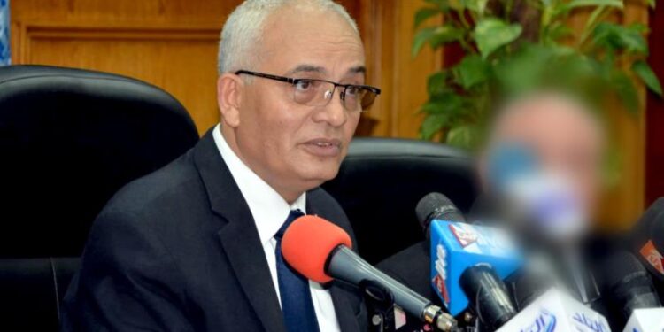 رسالة من وزير التربية والتعليم الجدلد للدكتور رضا حجازي