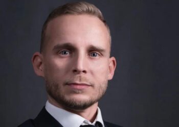 ستان كلاوي يكتب.. الذكاء الاصطناعي يعيد تشكيل قطاع السفر التجاري في الشرق الأوسط وشمال أفريقيا