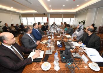 وزير الإسكان يتابع موقف خدمات مياه الشرب والصرف الصحى على مستوى الجمهورية.. والمشروعات الجارى تنفيذها