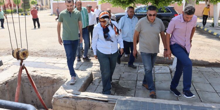 رئيس جهاز مدينة الشيخ زايد تتفقد سير العمل بمأخذ محطة مياه الشرب بمنطقة برقاش