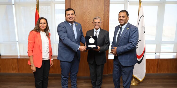 وكالة الفضاء تستقبل وفدا من مبادرة مهندسون من أجل مصر للتنمية المستدامة