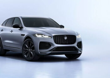 جاجوار تودع البنزين بـ سيارة جديدة كهربائية بالكامل