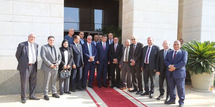 وزير الزراعة يستقبل أعضاء لجنة الزراعة والري بمجلس النواب