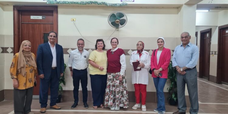 كلية التعليم المستمر بجامعة النيل تدعم مبادرات رعاية الفئات الخاصة بزيارة جمعية الغد المشرق