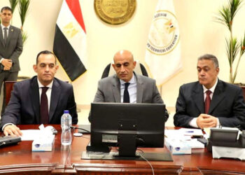 وزير التربية والتعليم يتابع امتحانات الثانوية العامة من خلال غرفة العمليات المركزية بالوزارة