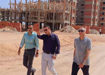 وزير الإسكان يتفقد موقف التنفيذى لوحدات المبادرة الرئاسية “سكن لكل المصريين” بمدينة العاشر