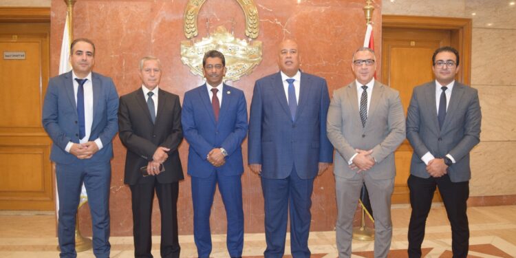 تفاصيل تعاون بين غرفة القاهرة والاتحاد العربي للمخلصين الجمركيين لتنظيم منتدى الأعمال