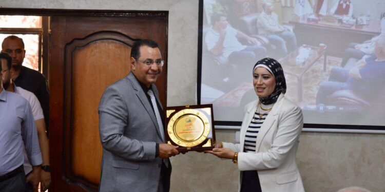 جهاز مدينة السويس الجديدة يحتفل بالحصول على شهادات الأيزو لإدارة الجودة والسلامة والصحة المهنية