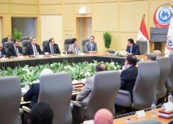 نائب رئيس مجلس الوزراء ووزير الصحة والسكان يوجه بتكثيف العمل خلال الفترة القادمة