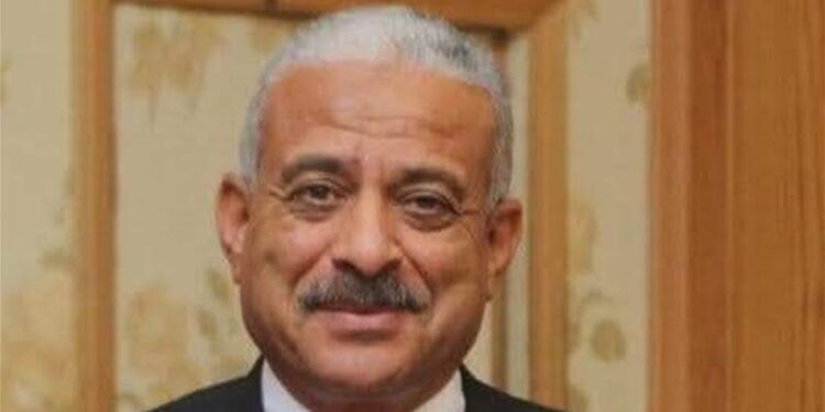 تعيين الفريق أول عبد المجيد صقر وزيرا للدفاع