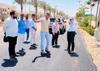 رئيس جهاز العاصمة الإدارية الجديدة يقوم بجولة موسعة لتفقد عدد من المشروعات الجاري تنفيذها بالمدينة