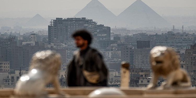 فرض التضييق الأوروبي وسياسة التوطين الخليجية واقعاً جديداً على البحث عن فرص جديدة للعمل