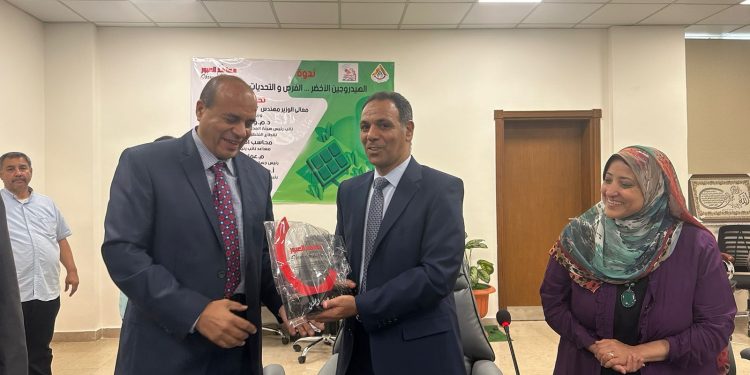 “الإسكان” تنظيم ورشتي عمل بعنوان “الهيدروجين الأخضر .. الفرص والتحديات” بمدينتي بدر وحدائق العاصمة