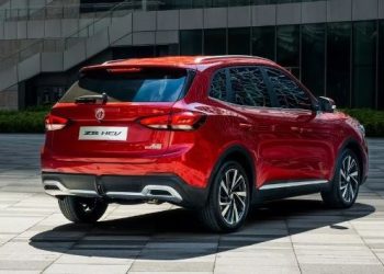 تفاصيل الكشف عن نسخة هجينة من “إم جي ZS” تحمل اسم “هايبرد بلس”  