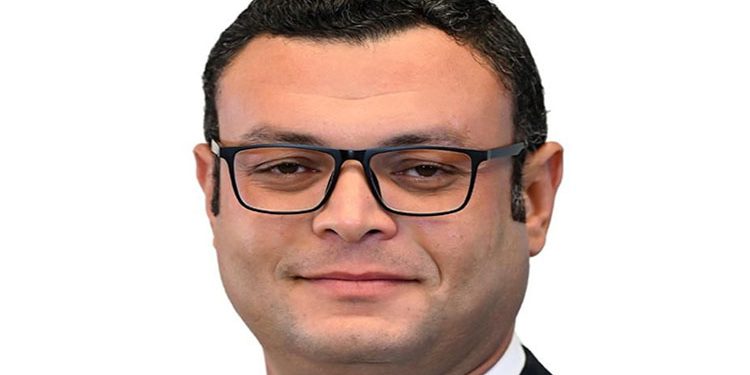 وزير الإسكان يتابع انتظام سير الحياة والخدمات المقدمة لمتضرري السيول بعد نقلهم لـ”زهور 15 مايو”