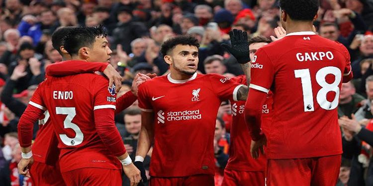مانشستر يونايتد يواجه برايتون اليوم في الدوري الإنجليزي