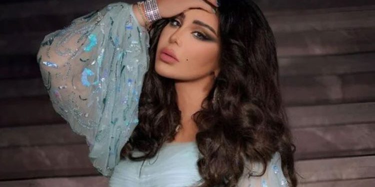 بعد شائعة انفصالها.. أحلام تخطف الأنظار في الرياض «صور»