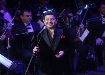 هانى شاكر يلتقى جهوره فى الليلة التاسعة لمهرجان محكى القلعة الدولى الـ 32