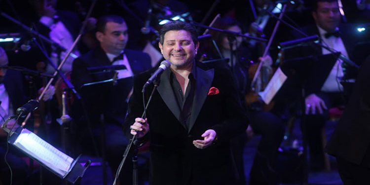 هانى شاكر يلتقى جهوره فى الليلة التاسعة لمهرجان محكى القلعة الدولى الـ 32