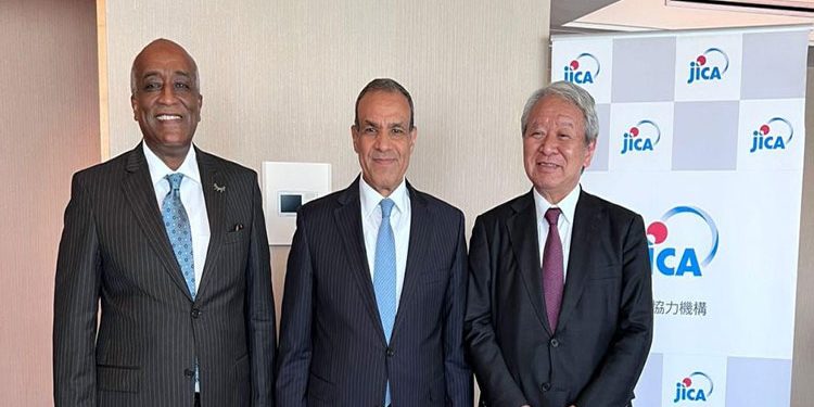 وزير الخارجية والهجرة وشئون المصريين في الخارج يلتقي برئيس وكالة اليابان للتعاون الدولي “الجايكا”