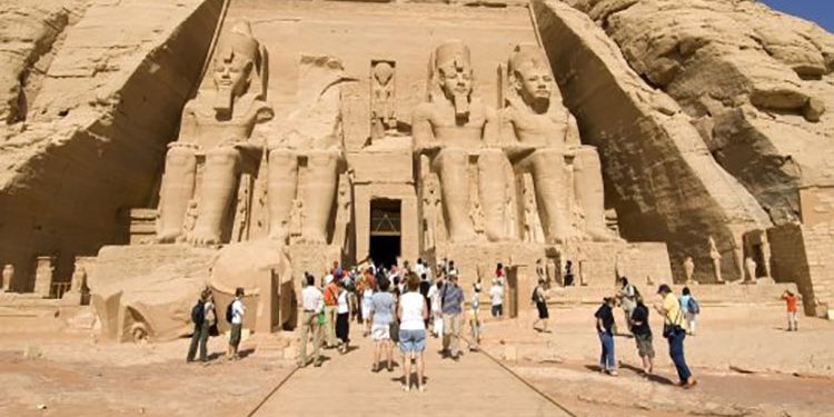 «السياحة»: زيادة 2% في عدد الوافدين إلى مصر خلال أول 7 أشهر من 2024