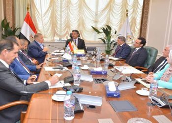 وزير التموين يلتقي برئيس اتحاد المستثمرين لبحث فرص التعاون المشترك وجذب مزيد من الإستثمارات