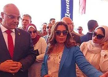 وزيرة التنمية المحلية تفتتح معرض «صنع فى القليوبية» لمنتجات المنطقة الاستثمارية ببنها